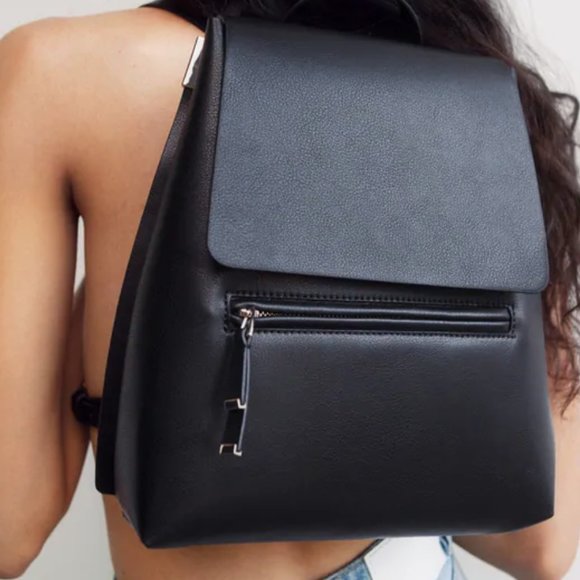 Zara | Bags | Nwt Zara Black Metallic Detail Magnet Backpack | Poshmark
